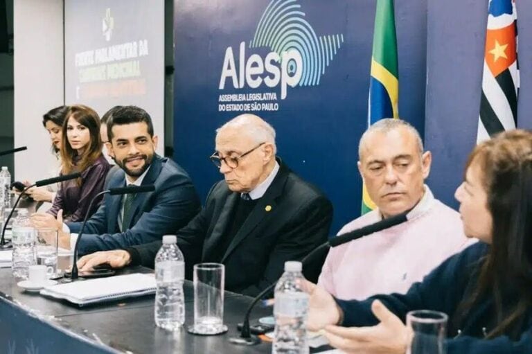 Frente Parlamentar da Cannabis Medicinal