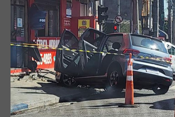 Suspeito é preso após furto de carro e colisão em Santo André