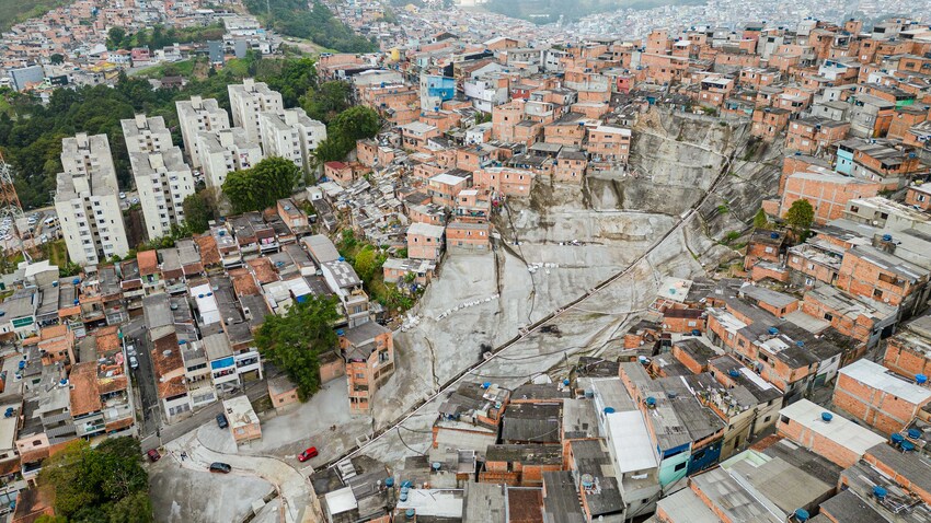 São Bernardo entrega obra de contenção de riscos