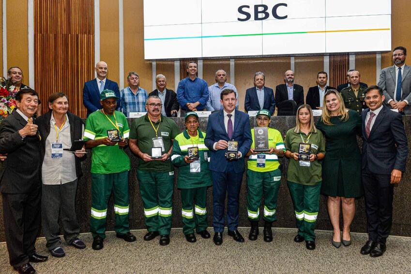 Vídeo: Troféu Top São Bernardo: homenagem a garis emociona público