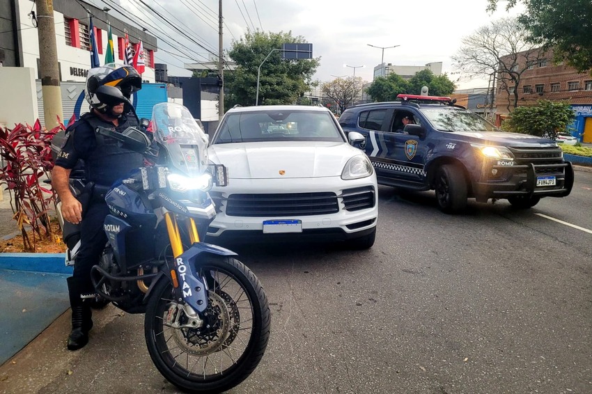 Apreensão de Porshe Cayenne