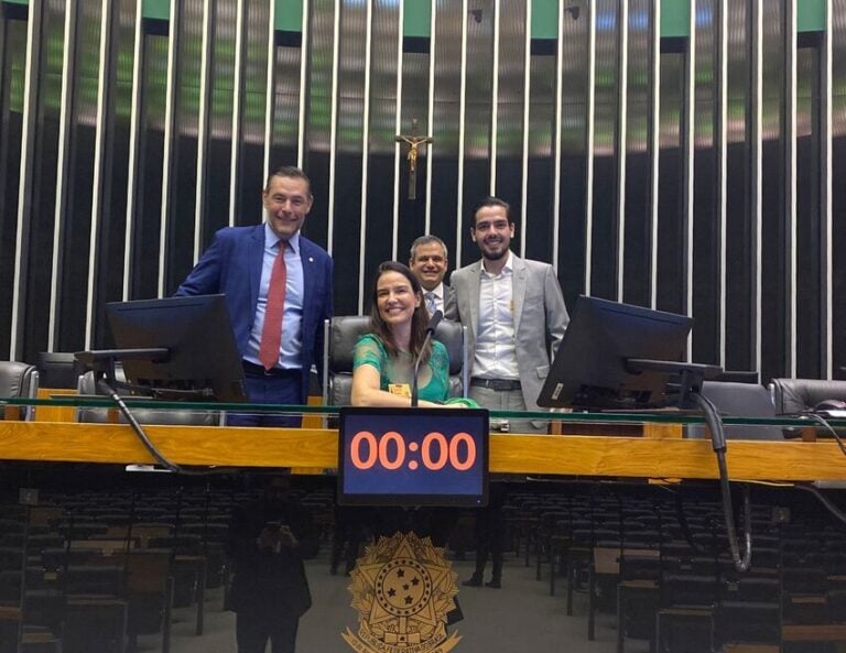 Familiares de Faustão e Deputado Marangoni