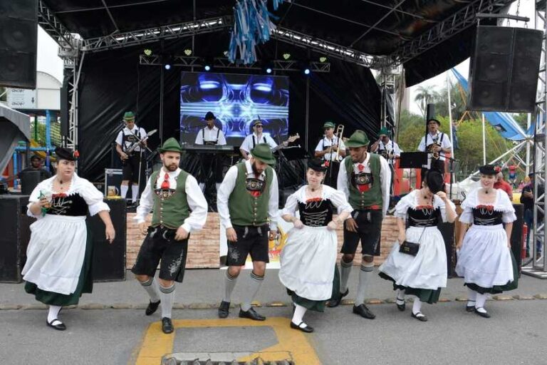 dança na Oktobeersfest