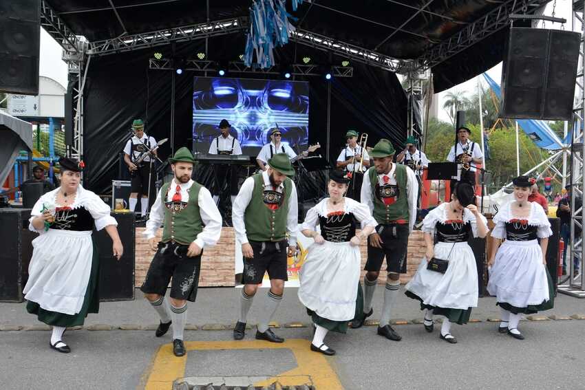 dança na Oktobeersfest