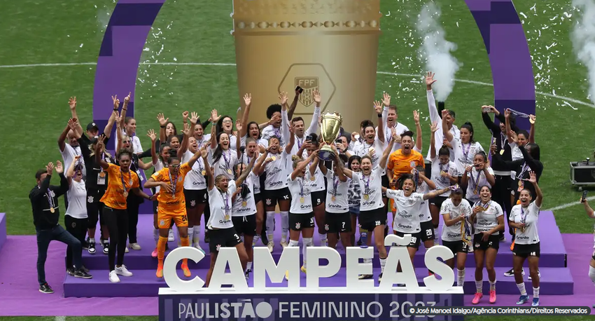 Corinthians é tetra no Paulistão e Inter é campeão do Gaúcho Feminino