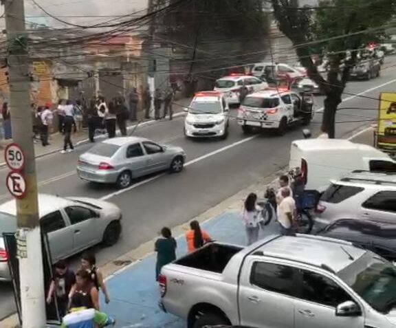 Invasão de imóvel particular em S.Bernardo acaba em confusão