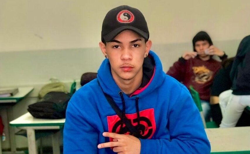 Adolescente que empurrava moto é atingido por carro e morre em Mauá