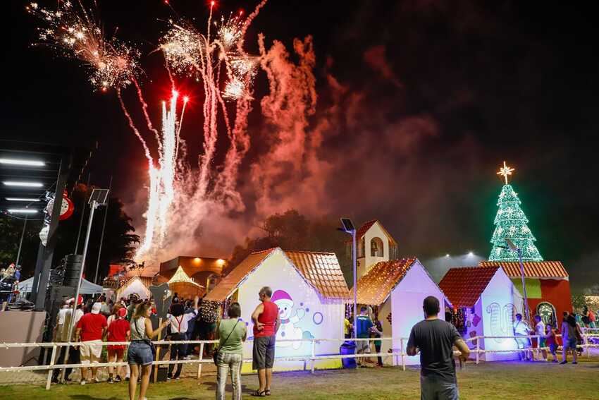 Papai Noel, trenó e até neve são atrações da Vila e Bosque de Natal em S.Caetano