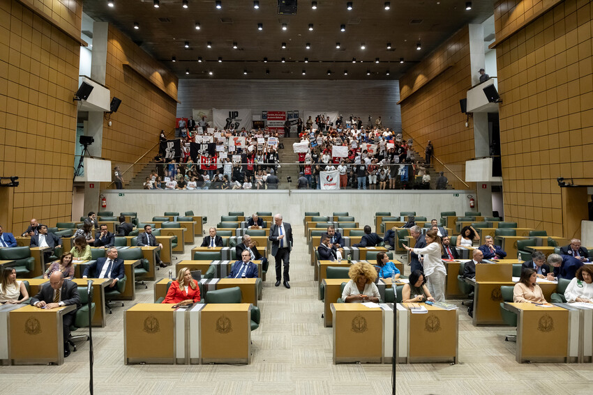 Alesp autoriza processo de desestatização da Sabesp