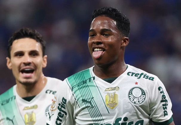 Palmeiras empata com Cruzeiro e confirma título brasileiro; Santos cai