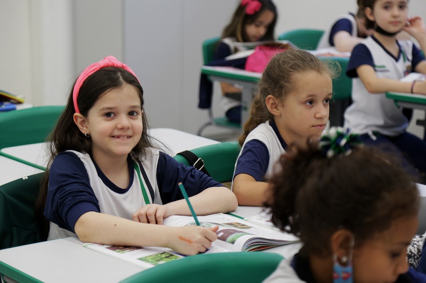 São Caetano realiza pagamentos do Auxílio Uniforme Escolar