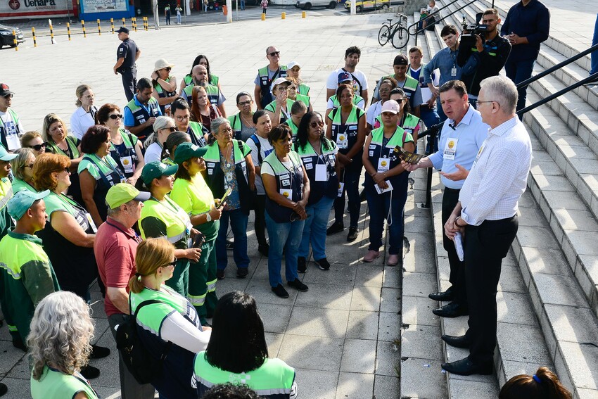 Funcionários Públicos e Orlando Morando