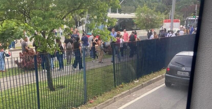 Ciclista perde a vida ao ser atropelado por trólebus em Santo André