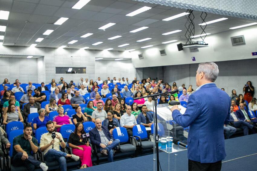 Aula Inaugural da Escola de Governo recebe Antonio Roque Citadini, na USCS