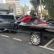 Polícia prende 2 em SBC por lavagem de dinheiro e apreende carros de luxo e jet-ski