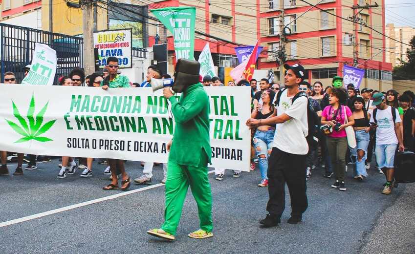 Em meio a polêmicas, grupo realizará marcha da maconha na rua Marechal Deodoro neste sábado