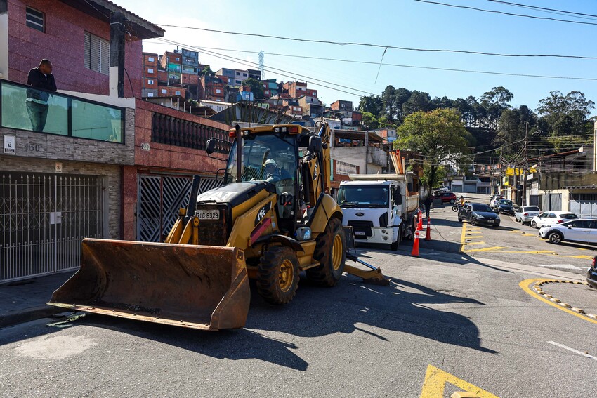 São Bernardo inicia pacote de obras de saneamento e recapeamento na região entre Baeta e Parque São Bernardo