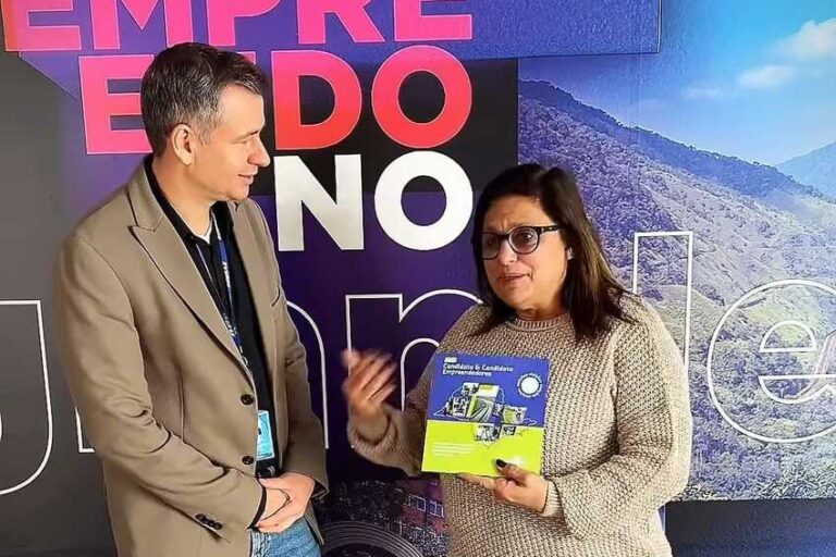Penha Fumagalli assina carta compromisso com Sebrae