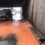 Adutora da Sabesp rompe e causa problemas na Perimetral em Santo