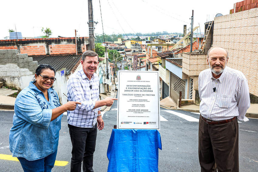 Prefeito Orlando Morando entrega descontaminação e pavimentação do Jd. das Oliveiras