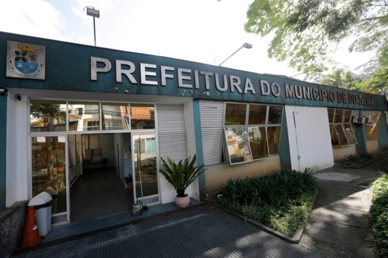 fachada da prefeitura de Diadema