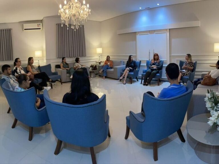 Projeto Mãos que Acolhem: terapia online gratuita para enlutados