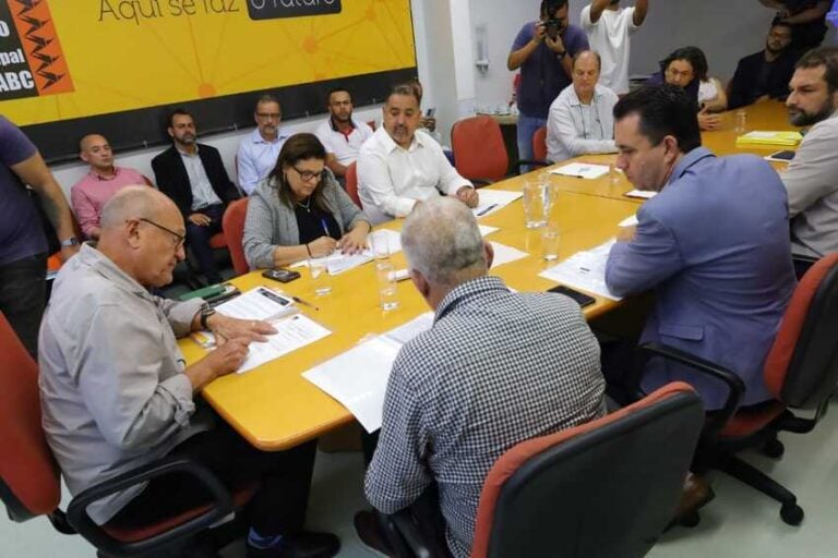 Consórcio ABC firma contrato de R$ 41,5 mi para a mobilidade da região por meio do PAC