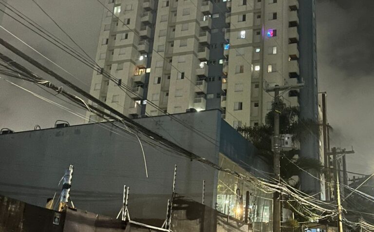 prédio sem luz em santo andré