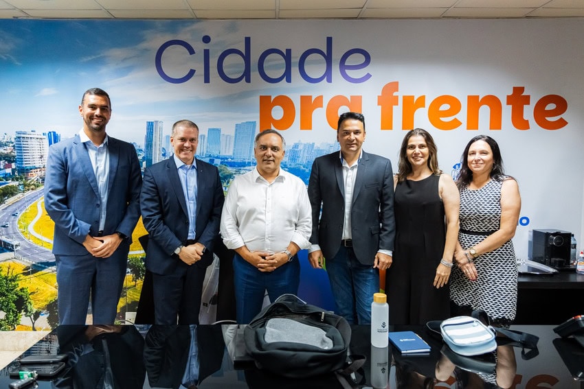 representante da Volks com Marcelo Lima
