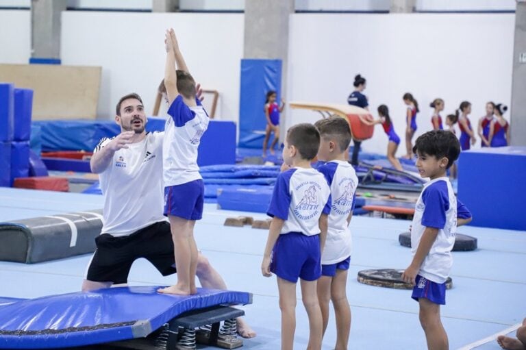 Após aposentadoria, Arthur Zanetti inicia como professor de ginástica em São Caetano