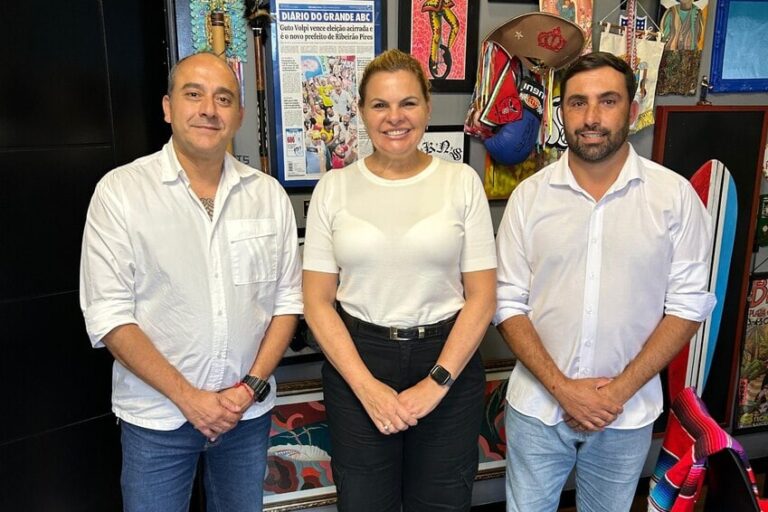 Em visita ao prefeito Guto Volpi, deputada Carla Morando anuncia destinação de mais R$ 600 mil para Ribeirão Pires