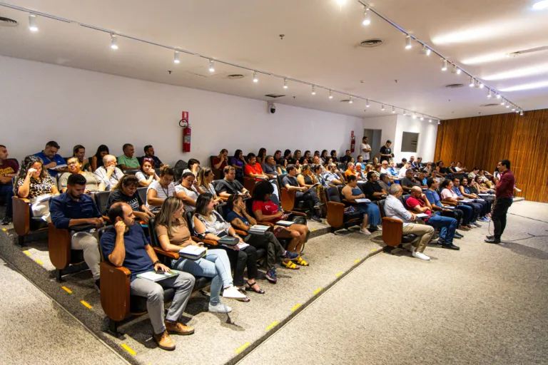 Escola da Cidadania oferece cursos para qualificar servidores e otimizar atendimentos
