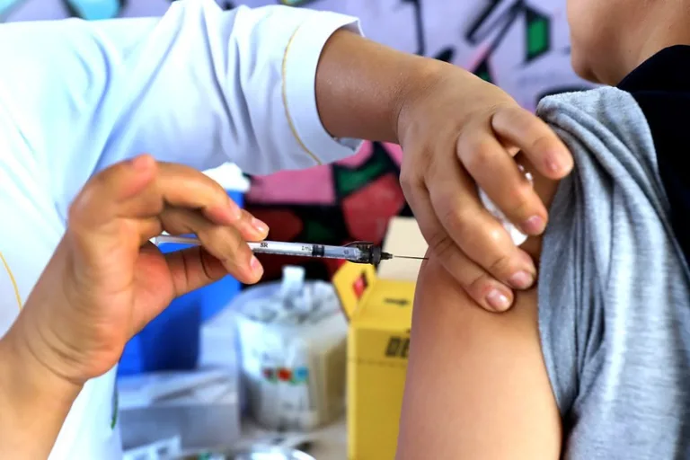 Diadema começa a vacinar contra influenza no sábado