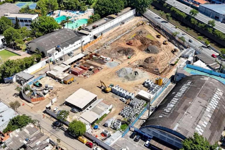 Em São Caetano, obras do piscinão no Bairro Fundação avançam com escavação