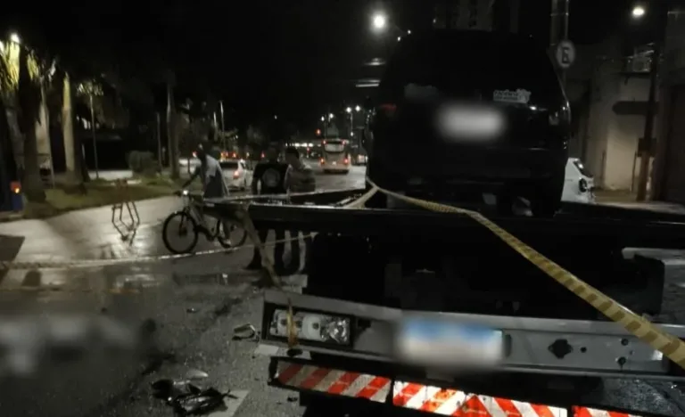 Motociclista colide com guincho e morre em Santo André