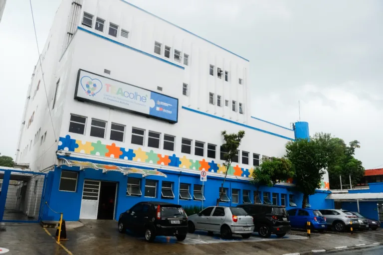 Ação em São Bernardo traça linha de cuidados para pessoas com TEA, em mês de conscientização