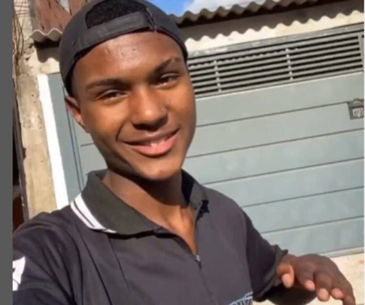 Amigos e familiares homenageiam jovem Gustavo que morreu ao cair de jet ski em São Bernardo. 