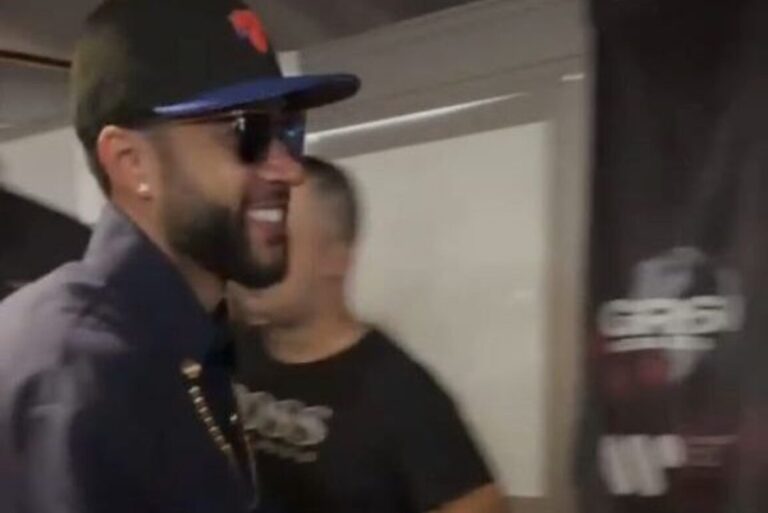 Memphis Depay, camisa 10 do Corinthians, participa do 1º de Maio em São Bernardo