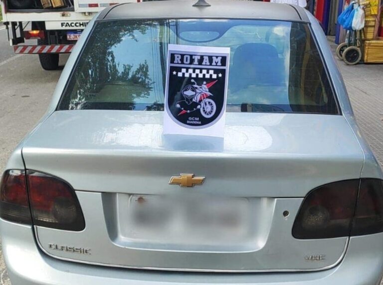 Carro com quase 700 multas é apreendido pela GCM em Diadema