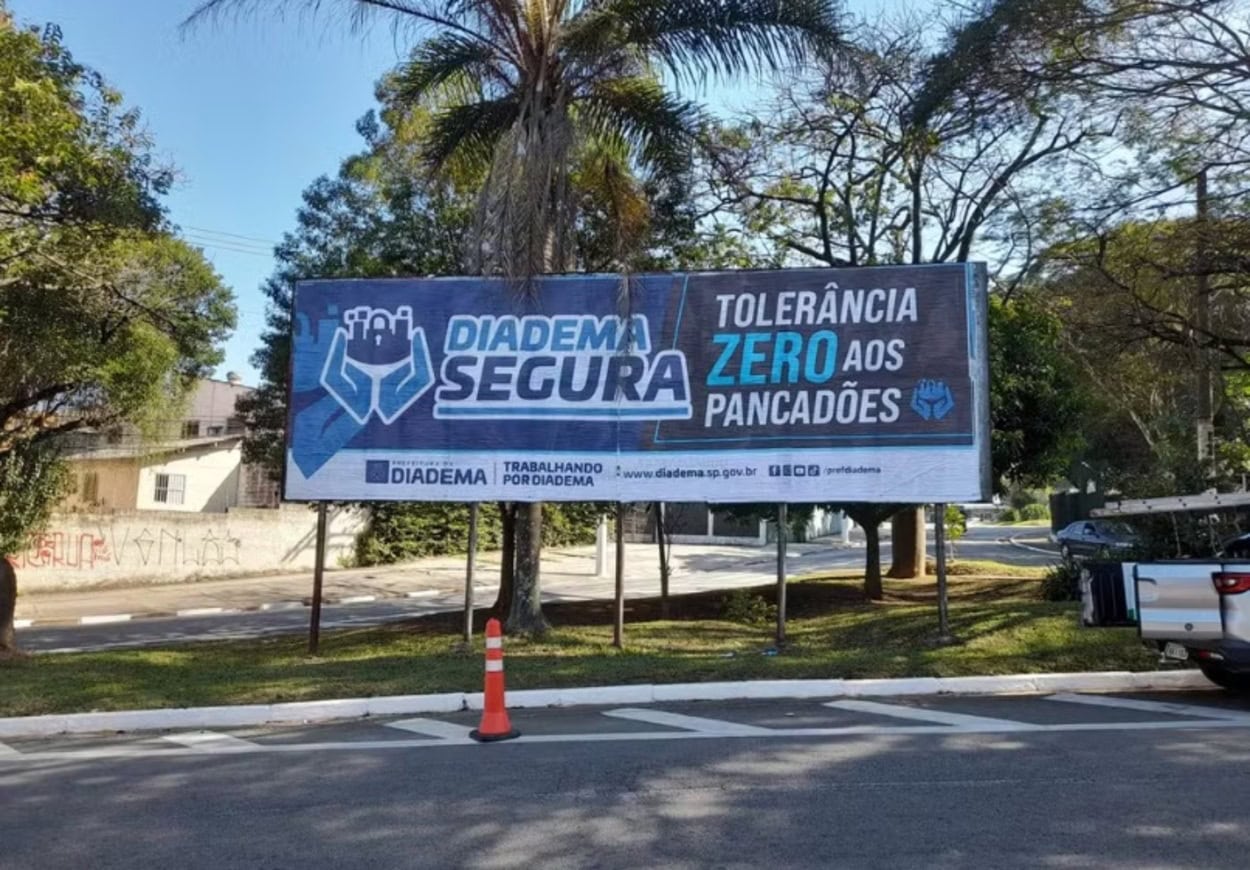 outdoor contra pancadão em Diadema