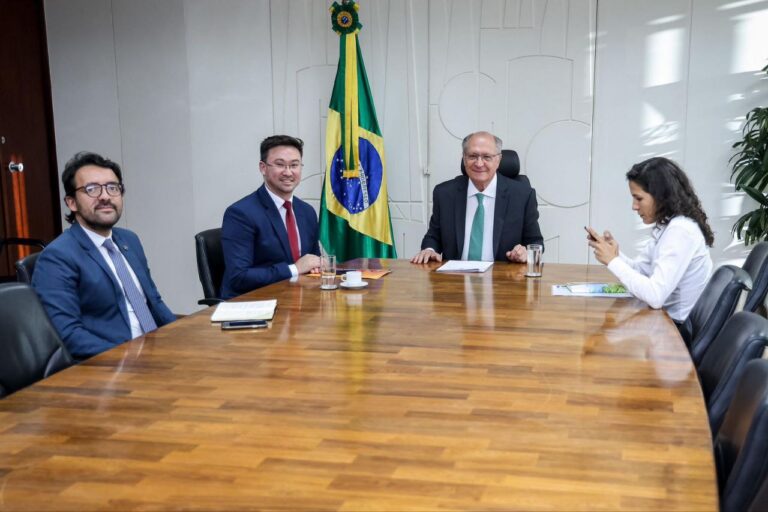 Prefeito de Rio Grande da Serra cumpre agenda estratégica em Brasília com foco em sustentabilidade, saúde e infraestrutura