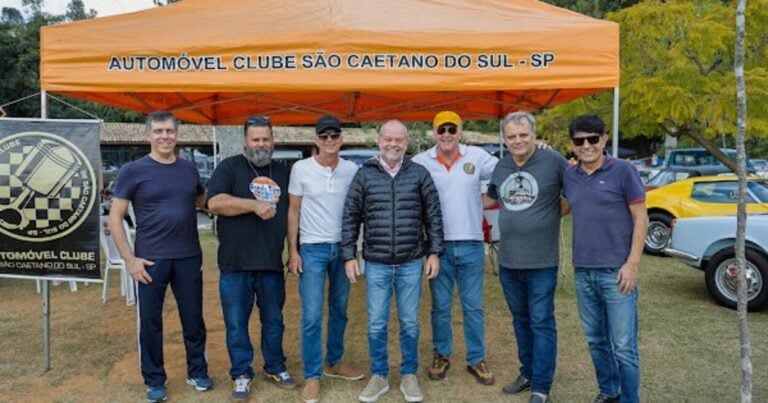 Com número recorde de veículos no parque Chico Mendes, Exposição de Carros Antigos de São Caetano é sucesso de público