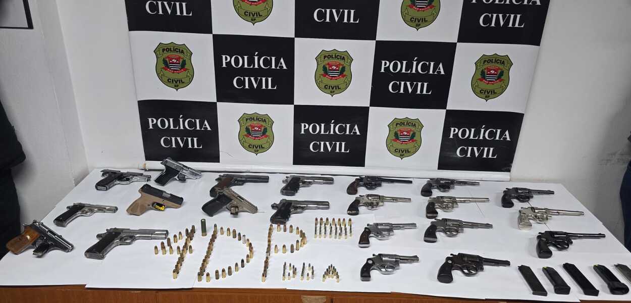 Homem envolvido com o tráfico internacional é preso com arsenal em bar de Diadema