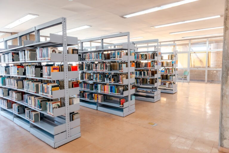 Após cinco anos fechada, Biblioteca Municipal do Baeta Neves em SBC reabre as portas