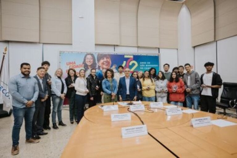 Encontro com estudantes do Pós-Balsa, em São Bernardo, marca início de formação profissional em parceria com a UFABC