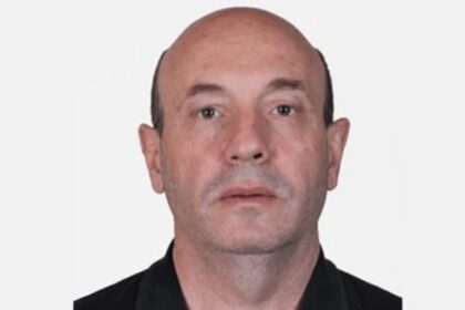 Vídeo mostra professor de São Caetano sendo abordado por dupla no Ipiranga