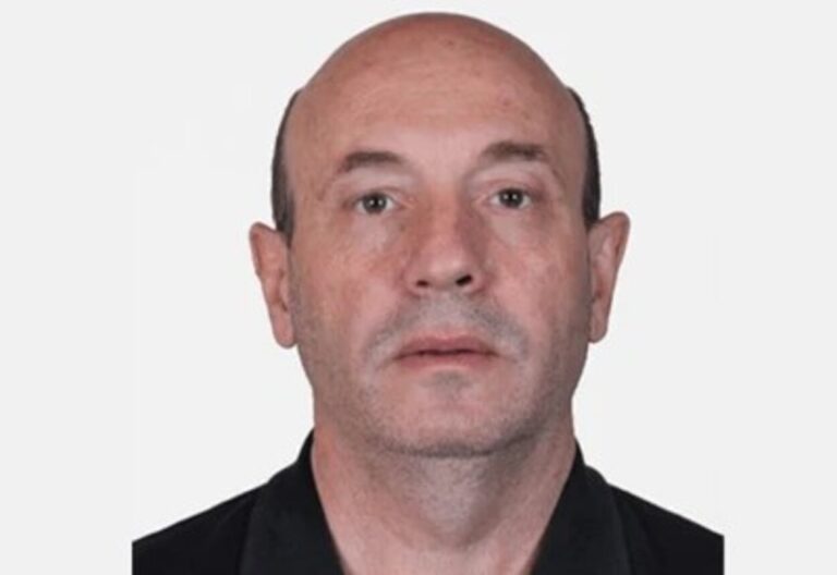 Vídeo mostra professor de São Caetano sendo abordado por dupla no Ipiranga