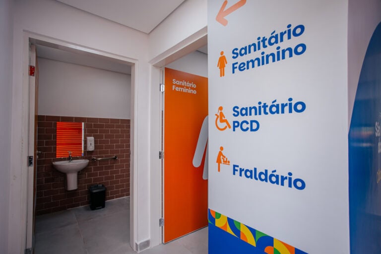 De portas abertas aos visitantes, Paço Municipal de São Bernardo ganha novos banheiros