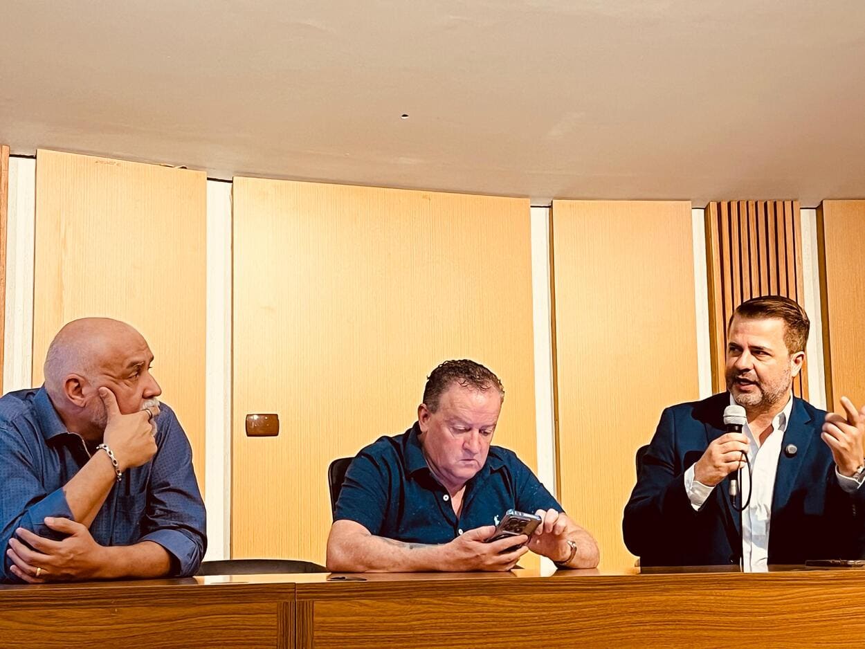 Sehal participa de reunião na Câmara de São Bernardo sobre casos de bebidas adulteradas; Presidente Beto Moreira defende bares e restaurantes regulares