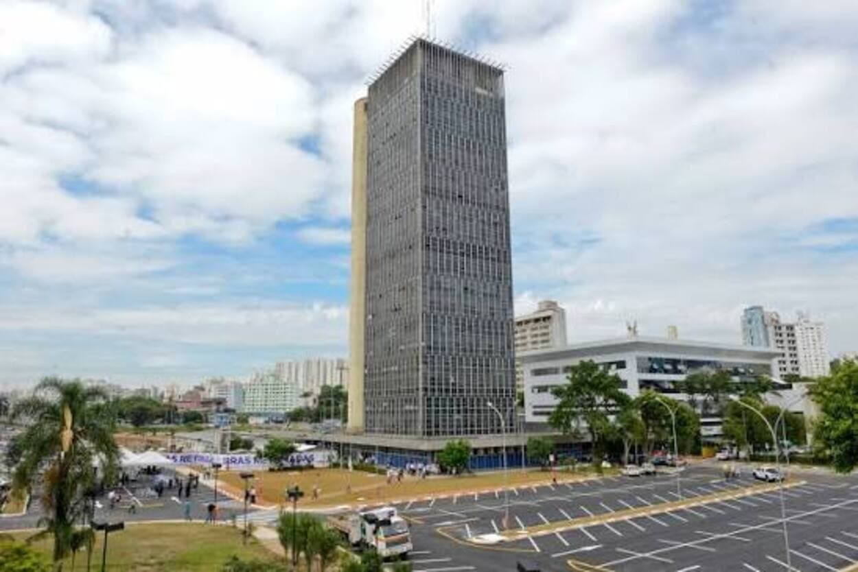 Prefeitura de São Bernardo justifica troca de secretários por "renovação"